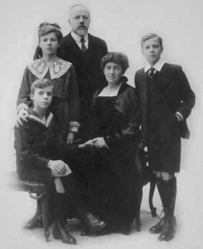 François Franck and his family 1918 Antwerp